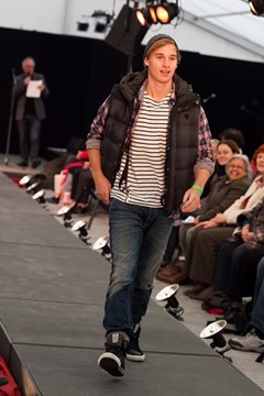 Modeshow van Dirk de Wit Mode (Foto Marcel Rob)