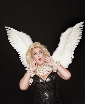 Karin Bloemen in de kerstsfeer (Foto Nick van Ormondt)
