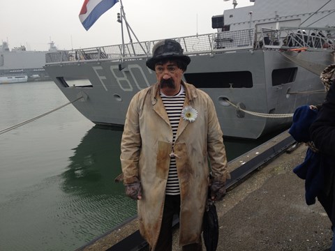 Henk Poort als Dorus bij de marine (foto Jan Vriend)