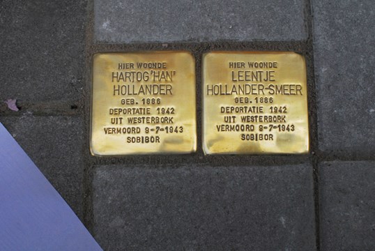 RB0405STOLPERSTEINE06