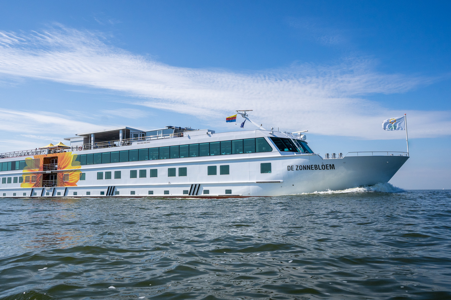 Aan boord bij het Zonnebloemschip dat zélf even patiënt was