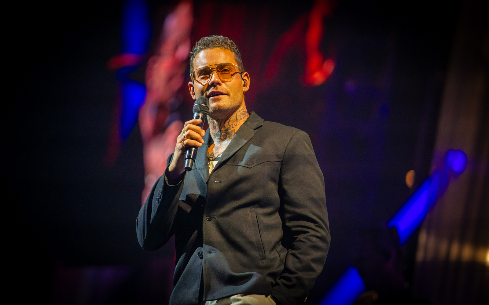 Douwe Bob eert Rob de Nijs